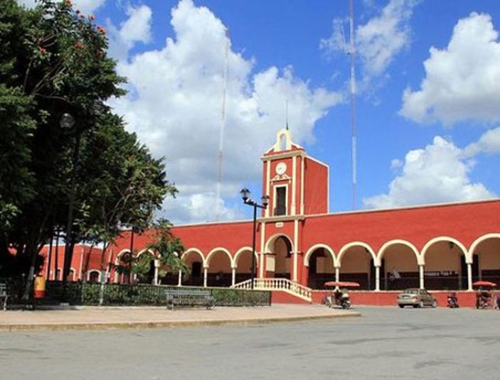 https://yucatantravel.epconsulting.mx/wp-content/uploads/2024/05/Espita-PalacioMunicipal-703x535.jpg