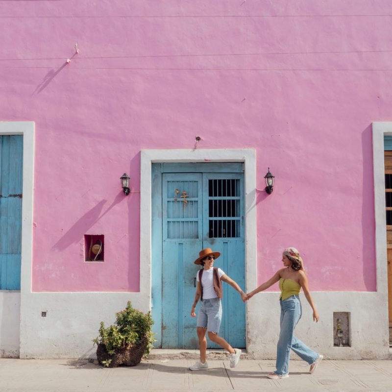 https://yucatantravel.epconsulting.mx/wp-content/uploads/2024/08/LGBT_-54_Mérida-800x800.jpg